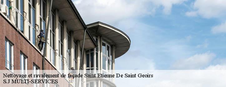 Nettoyage et ravalement de façade  38590
